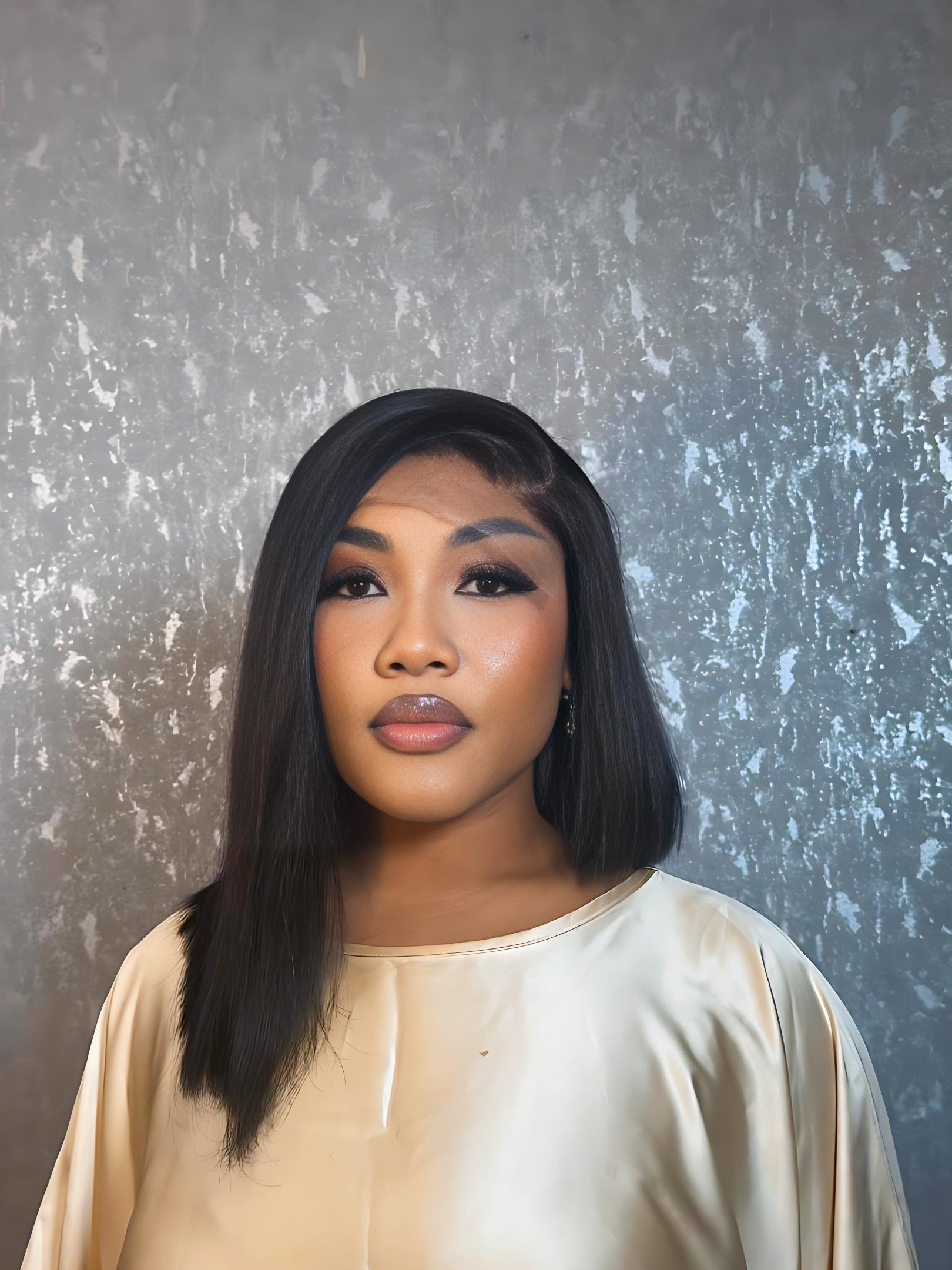 Vietnamese Assymetric 12 inches bob in Jet black