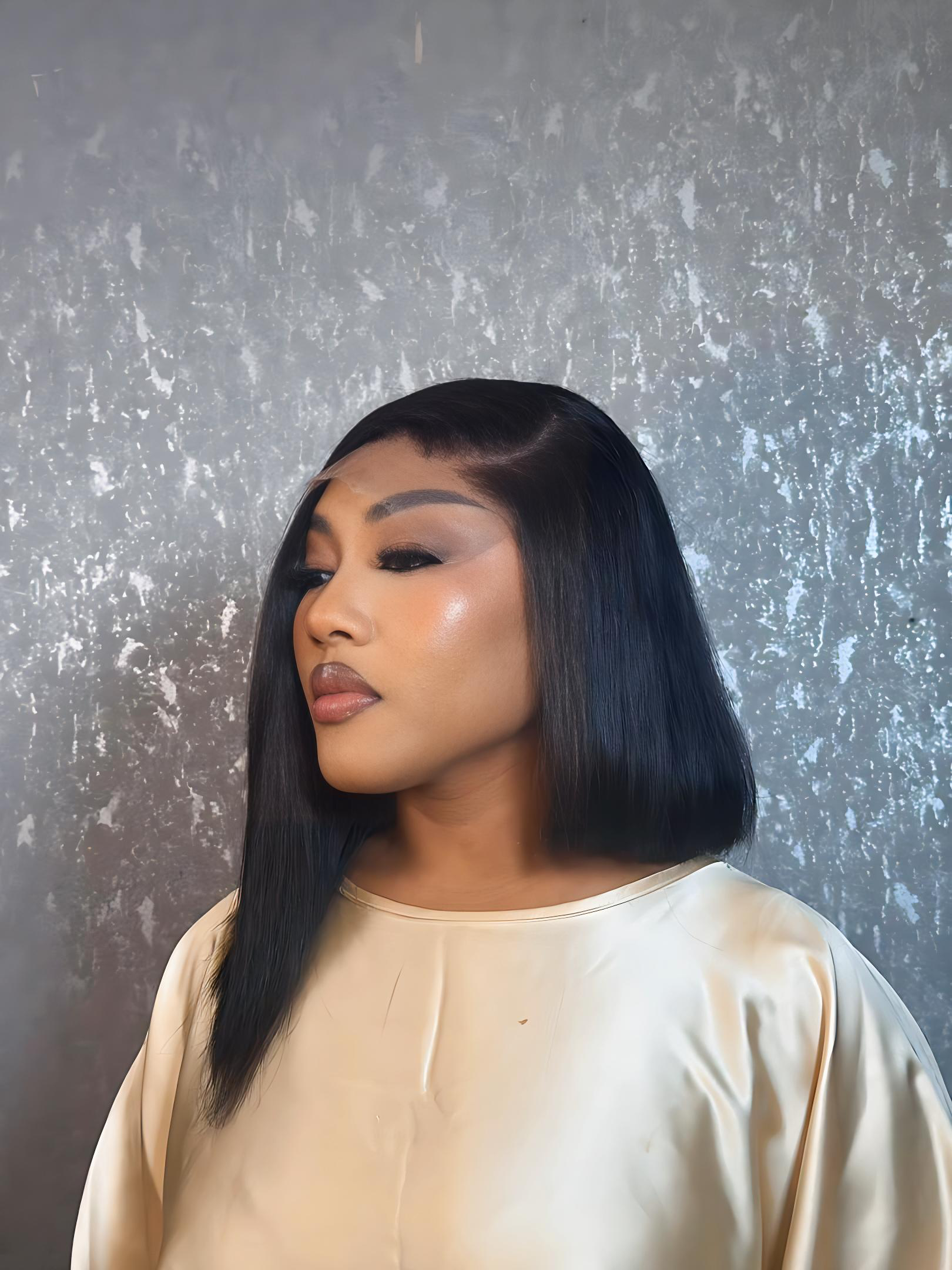 Vietnamese Assymetric 12 inches bob in Jet black